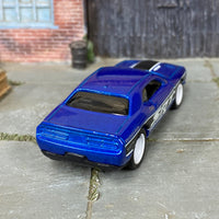 Custom Hot Wheels - 2015 Dodge Challenger SRT - Dark Blue and White - White 5 Spoke Wheels - Rubber Tires