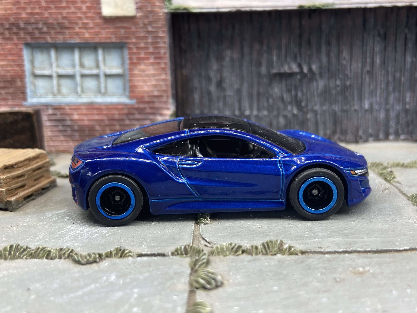 Custom Hot Wheels - 2017 Acura NSX - Blue - Black and Blue 5 Spoke Wheels - Rubber Tires