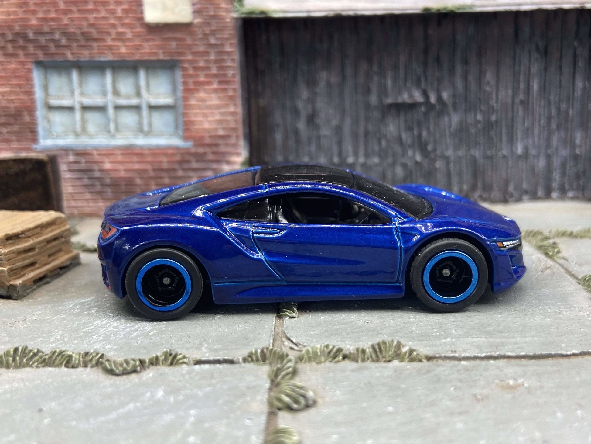 Custom Hot Wheels - 2017 Acura NSX - Blue - Black and Blue 5 Spoke Wheels - Rubber Tires
