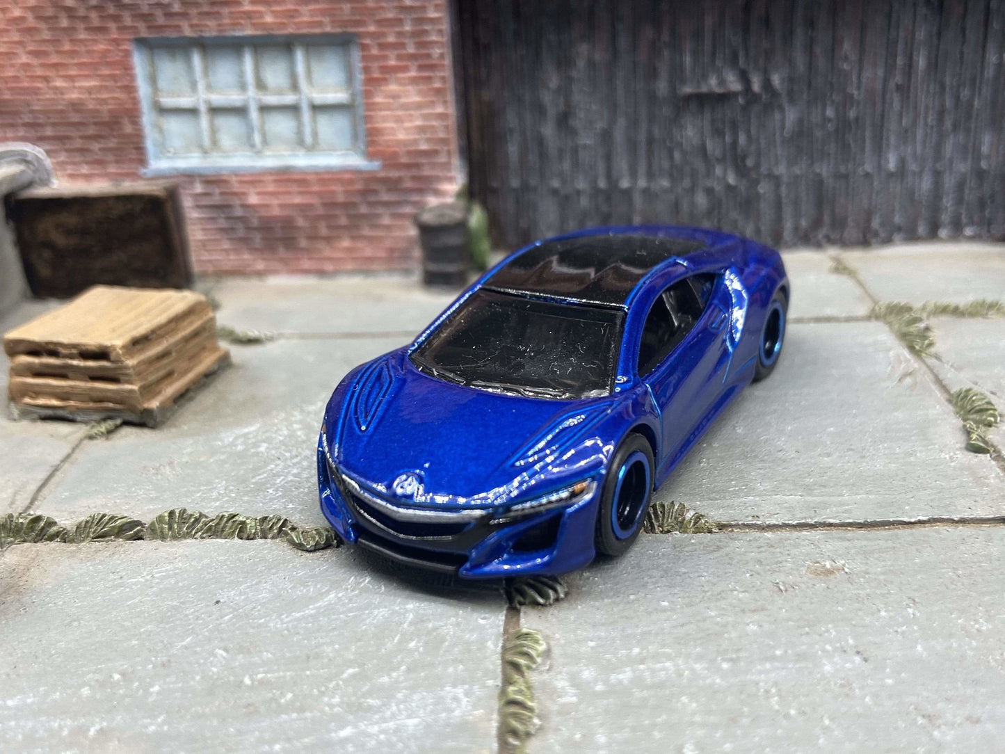 Custom Hot Wheels - 2017 Acura NSX - Blue - Black and Blue 5 Spoke Wheels - Rubber Tires