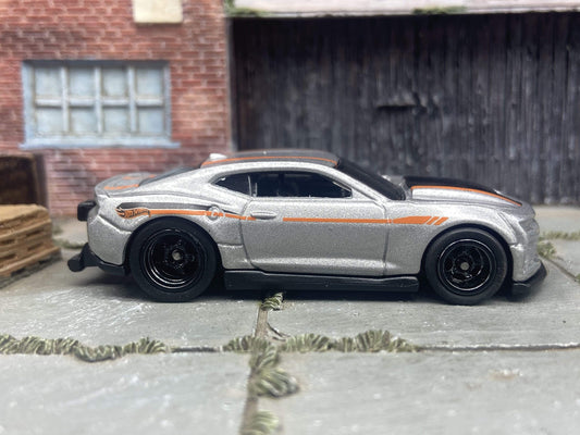 Custom Hot Wheels - 2018 Camaro COPO - Silver - Black 5 Spoke Deep Dish Racing Wheels - Rubber Tires