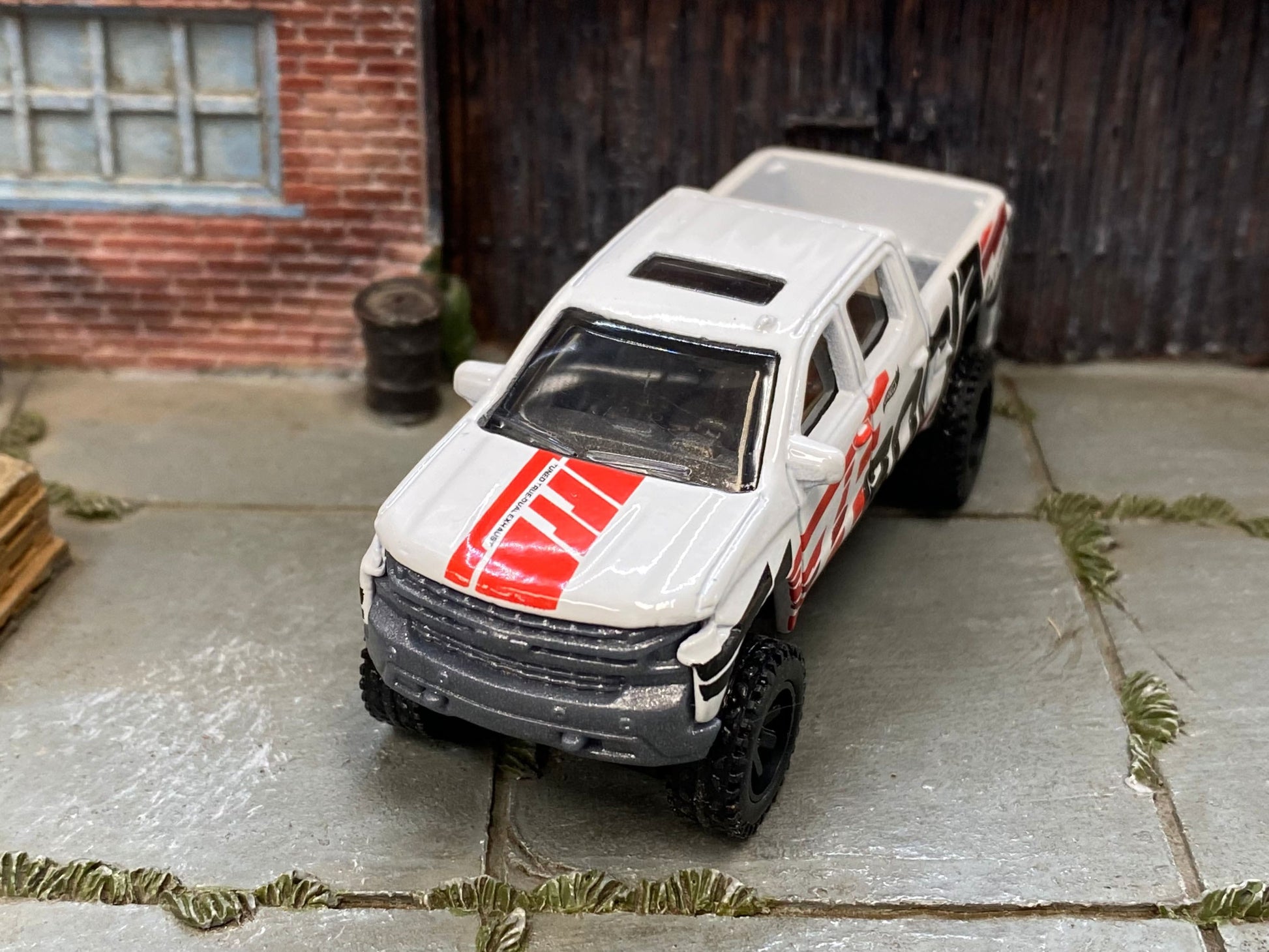 Custom Hot Wheels - 2019 Chevy Silverado Trail Boss LT 4x4 - White and Red Borla - Satin Black 6 Spoke Wheels - Off Road Rubber Tires