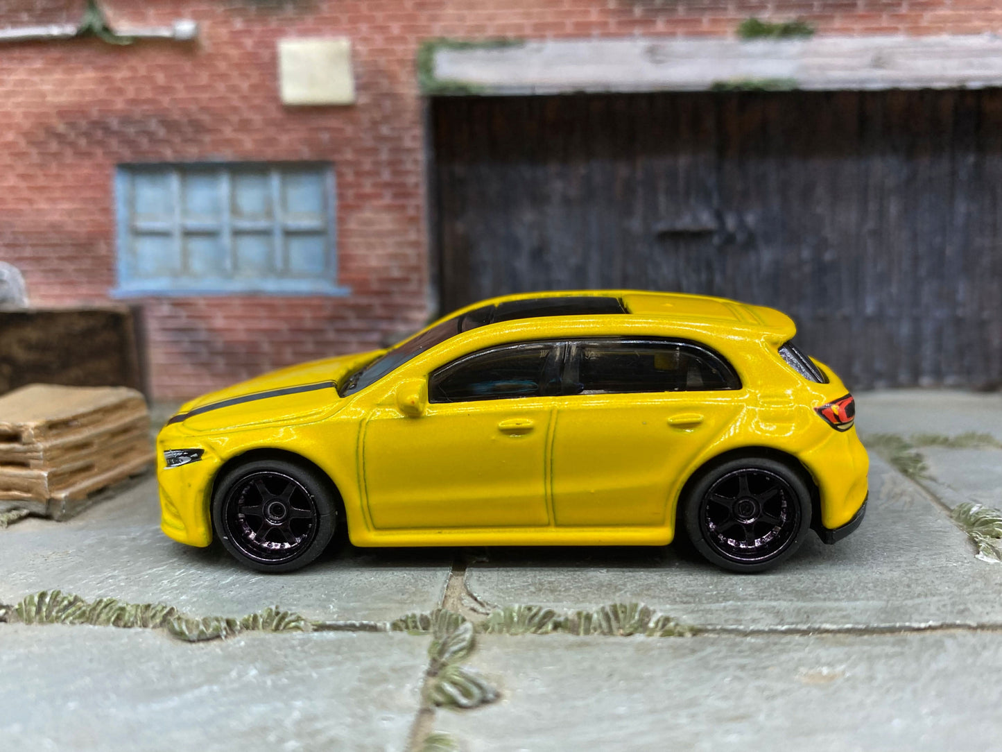 Custom Hot Wheels - 2019 Mercedes-Benz A-Class - Yellow and Black - Black 6 Spoke Wheels - Rubber Tires