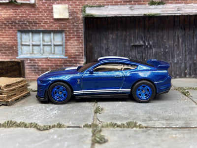 Custom Hot Wheels 2020 Ford Mustang Shelby GT500 In Blue With White Stripes With Blue 5 Star Wheels With Rubber Tires