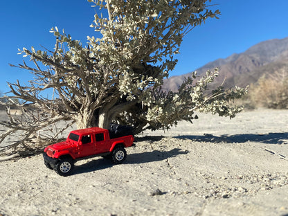 Custom Hot Wheels - 2020 Jeep Gladiator Truck - Red - 12 Spoke Chrome Wheels - Off Road Rubber Tires
