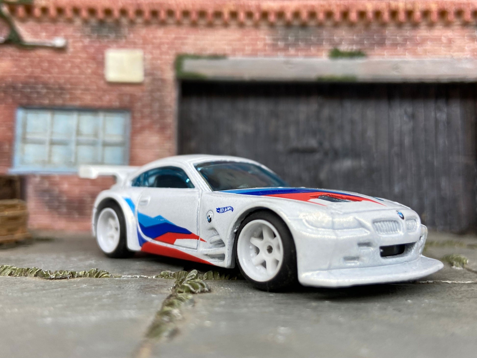 Custom Hot Wheels BMW Z4M In Pearl White With 6 Spoke Race Wheels With Rubber Tires