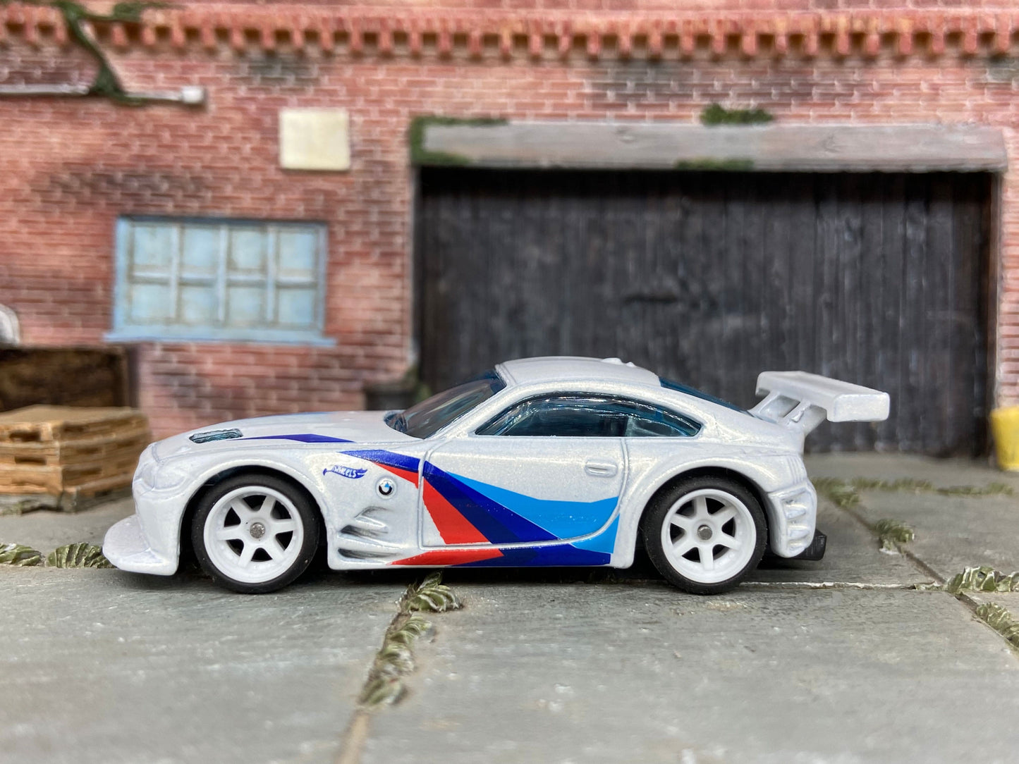 Custom Hot Wheels BMW Z4M In Pearl White With 6 Spoke Race Wheels With Rubber Tires