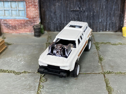 Custom Hot Wheels - Cruise Bruiser - White and Gold - White Race Wheels - Rubber Tires