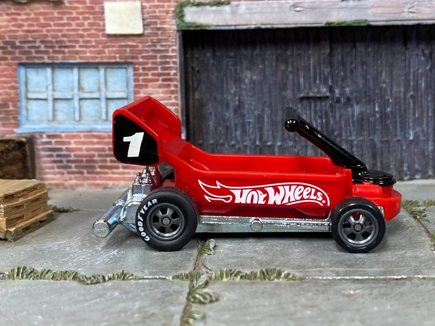 Custom Hot Wheels - Draggin' Wagon - Hot Wheels Red - Gray Mag Wheels - Goodyear Slicks