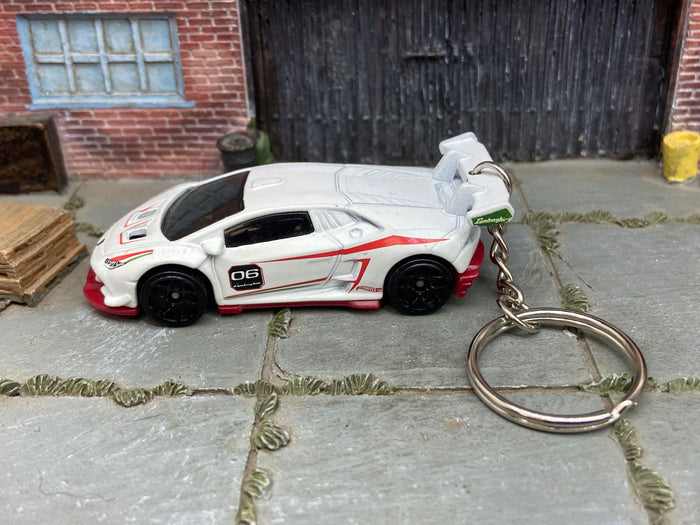 Lamborghini Huracán LP 620-2 Super Trofeo White and Red custom Hot Wheels keychain