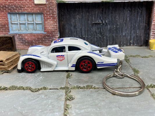 Custom Hot Wheels Keychain - Key Chain - Zipper Pull - VW Kafer Racer in Urban Outlaw White