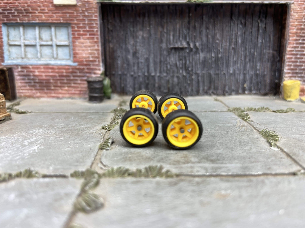 Custom Hot Wheels - Matchbox Rubber Tires & Wheels Yellow 6 Spoke Studded Race Wheels 10mm - 10mm