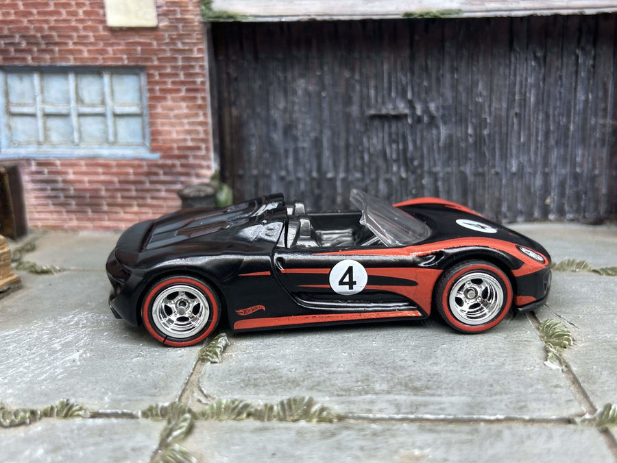 Custom Hot Wheels Porsche 918 Spyder Race Car In Black and Red With Chrome 5 Spoke Wheels With Redline Rubber Tires