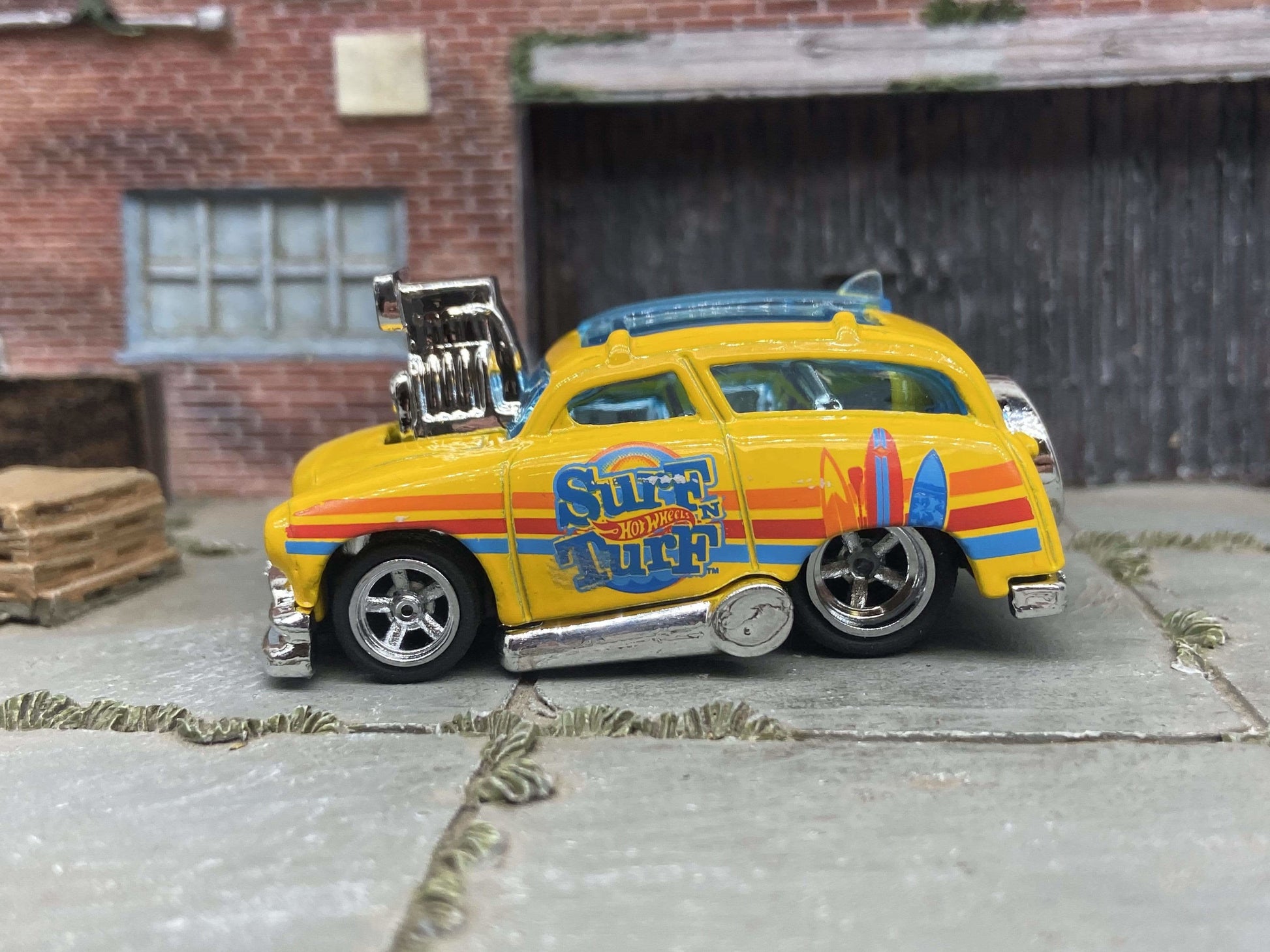 Custom Hot Wheels - Tuned Surf 'N Turf Surf Wagon - Yellow - Chrome American Racing Wheels - Rubber Tires