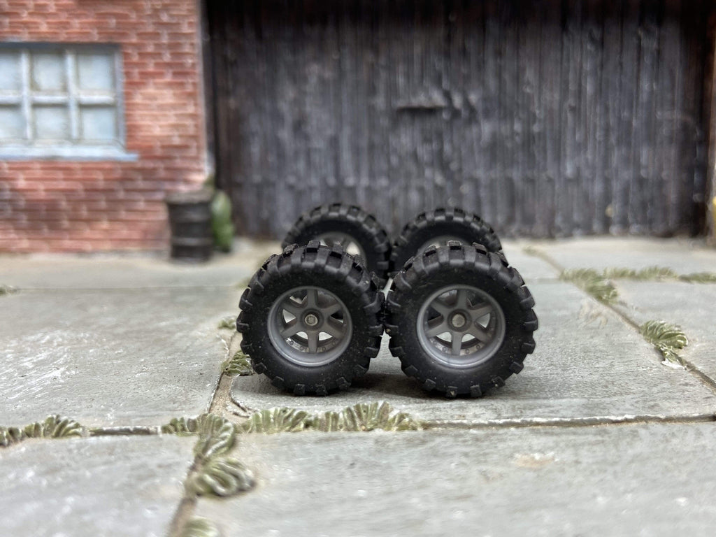 Custom Hot Wheels Wheels and Matchbox Rubber Tires - Gray 6 Spoke Racing Wheels Rubber Off Road 4X4 Tires