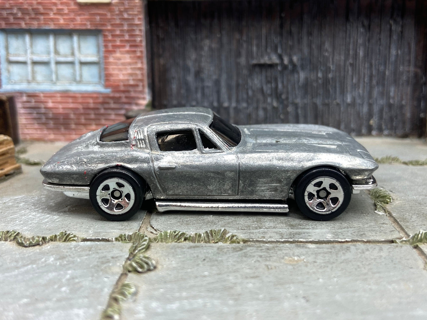 DIY Custom Hot Wheels Car Kit - 1964 Chevy Corvette Sting Ray - Build Your Own Custom Hot Wheels!