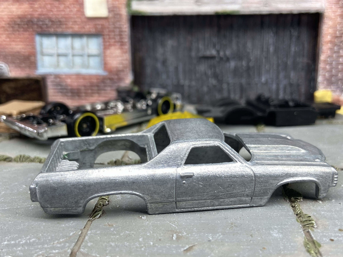 Stripped 1971 Chevy El Camino DIY Hot Wheels kit