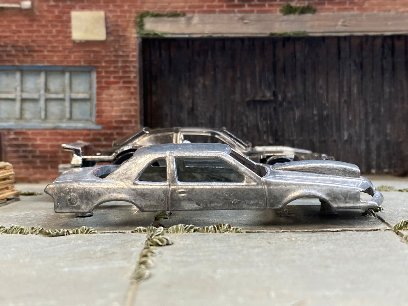DIY Hot Wheels kit 1988 Ford Thunderbird Drag Car - gallery image 1 of 3