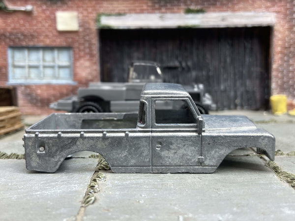 Land Rover Series III Pick Up DIY Hot Wheels kit - gallery image 1 of 3