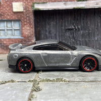 DIY Custom Hot Wheels Car Kit - Nissan GT-R R35 - Build Your Own Custom Hot Wheels!