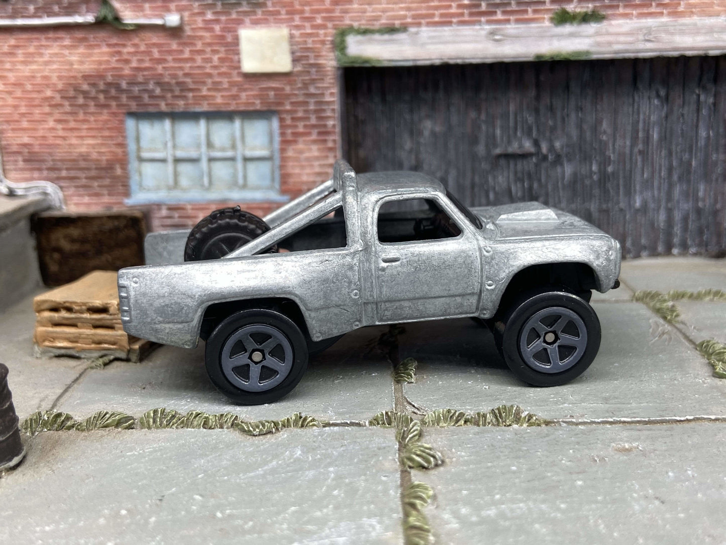 DIY Hot Wheels Car Kit - 1987 Dodge D100 Baja Pick Up Truck - Build Your Own Custom Hot Wheels!