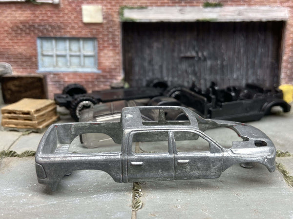 2020 Dodge Ram 1500 Rebel DIY Hot Wheels car kit, view 1