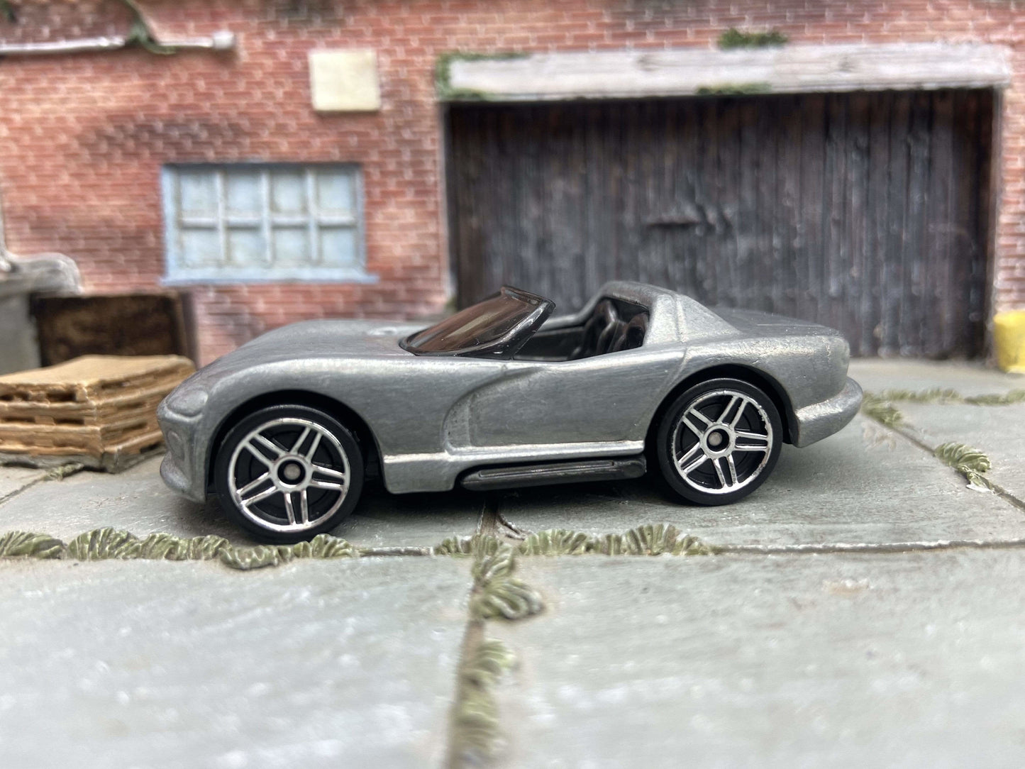 DIY Hot Wheels Car Kit - Dodge Viper RT/10 - Build Your Own Custom Hot Wheels!