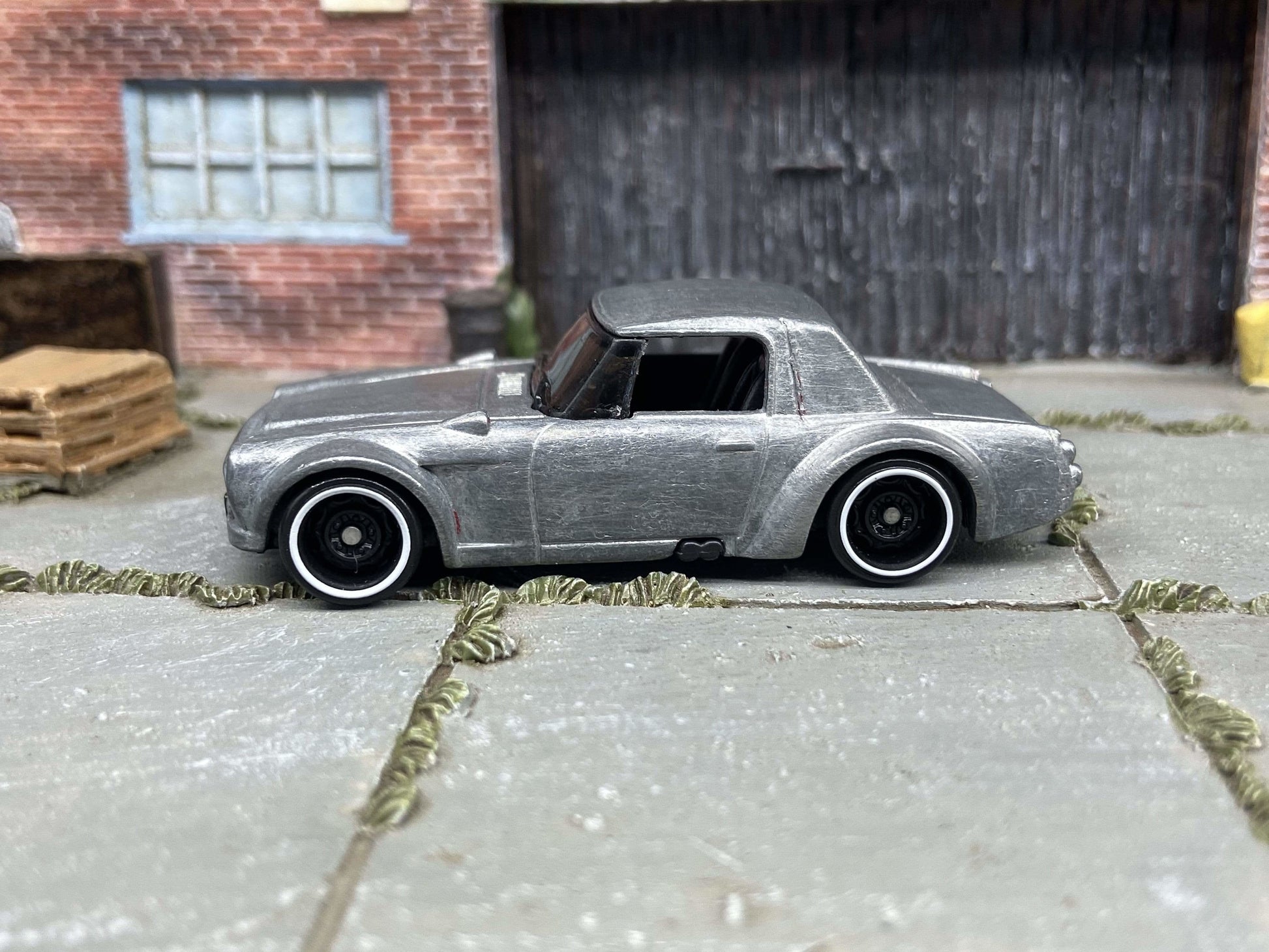 DIY Hot Wheels Car Kit - Fairlady 2000 - Build Your Own Custom Hot Wheels!