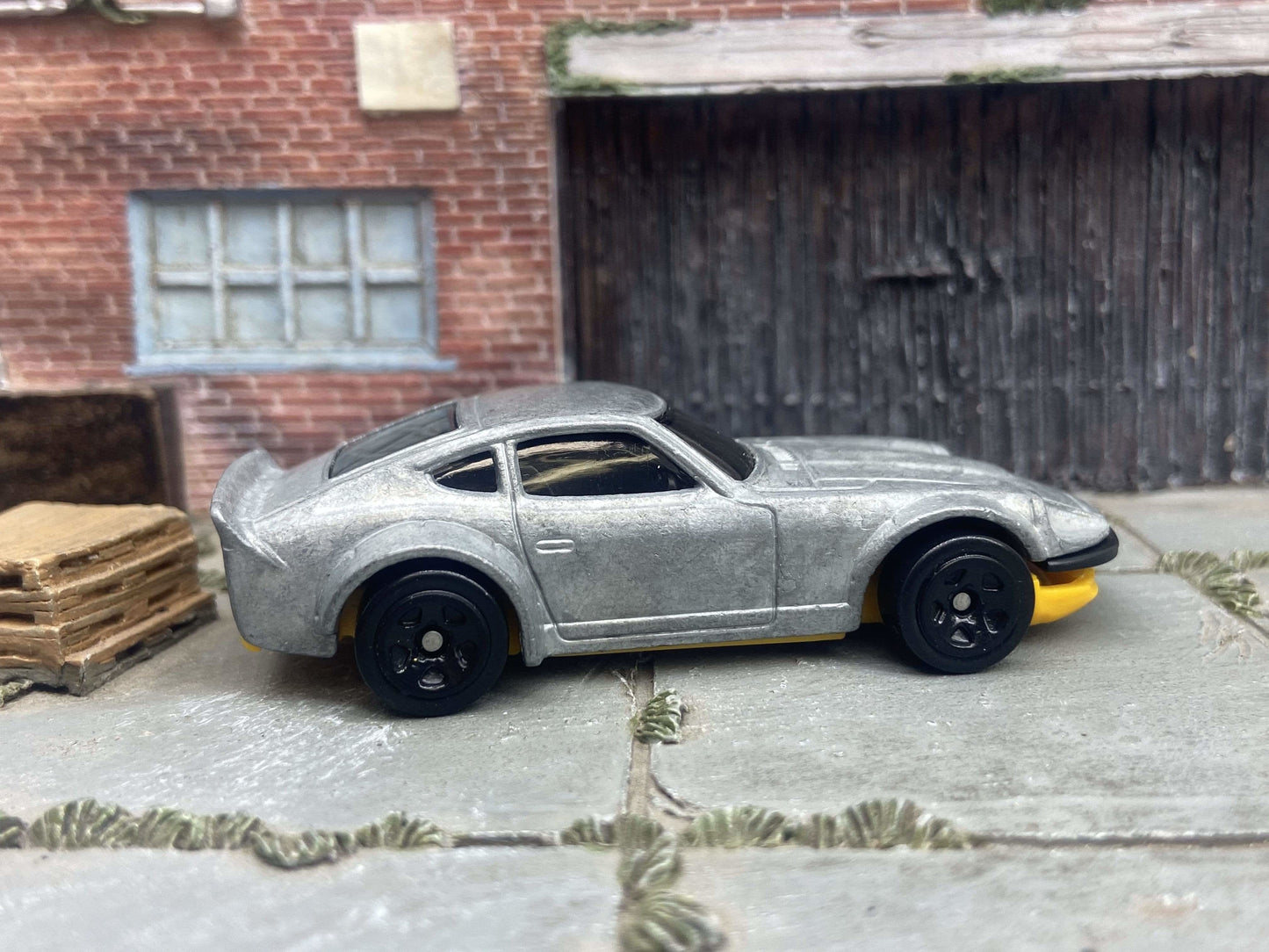 DIY Hot Wheels Car Kit - Nissan Fairlady Z - Build Your Own Custom Hot Wheels!