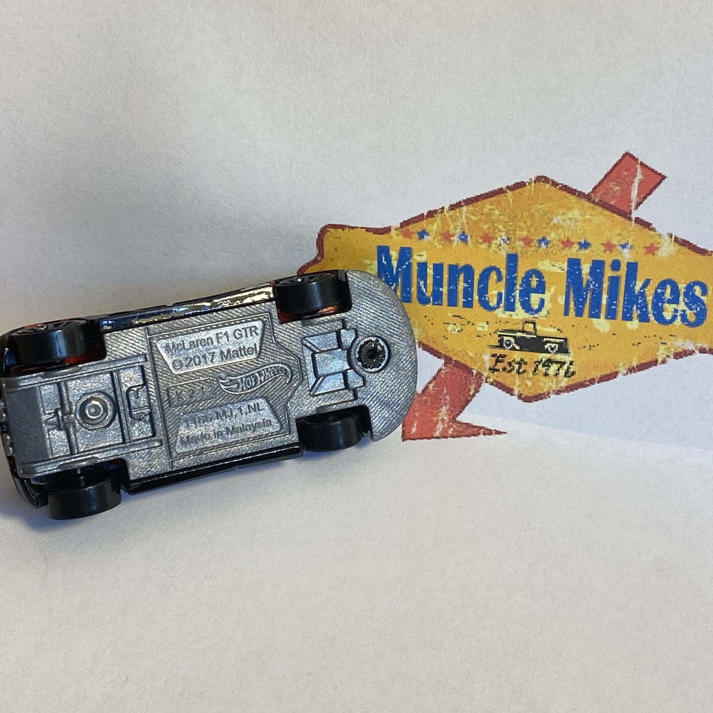 HOT WHEELS 1/64 HW THEN AND NOW 7/10 BLACK MCLAREN F1 GTR LOOSE