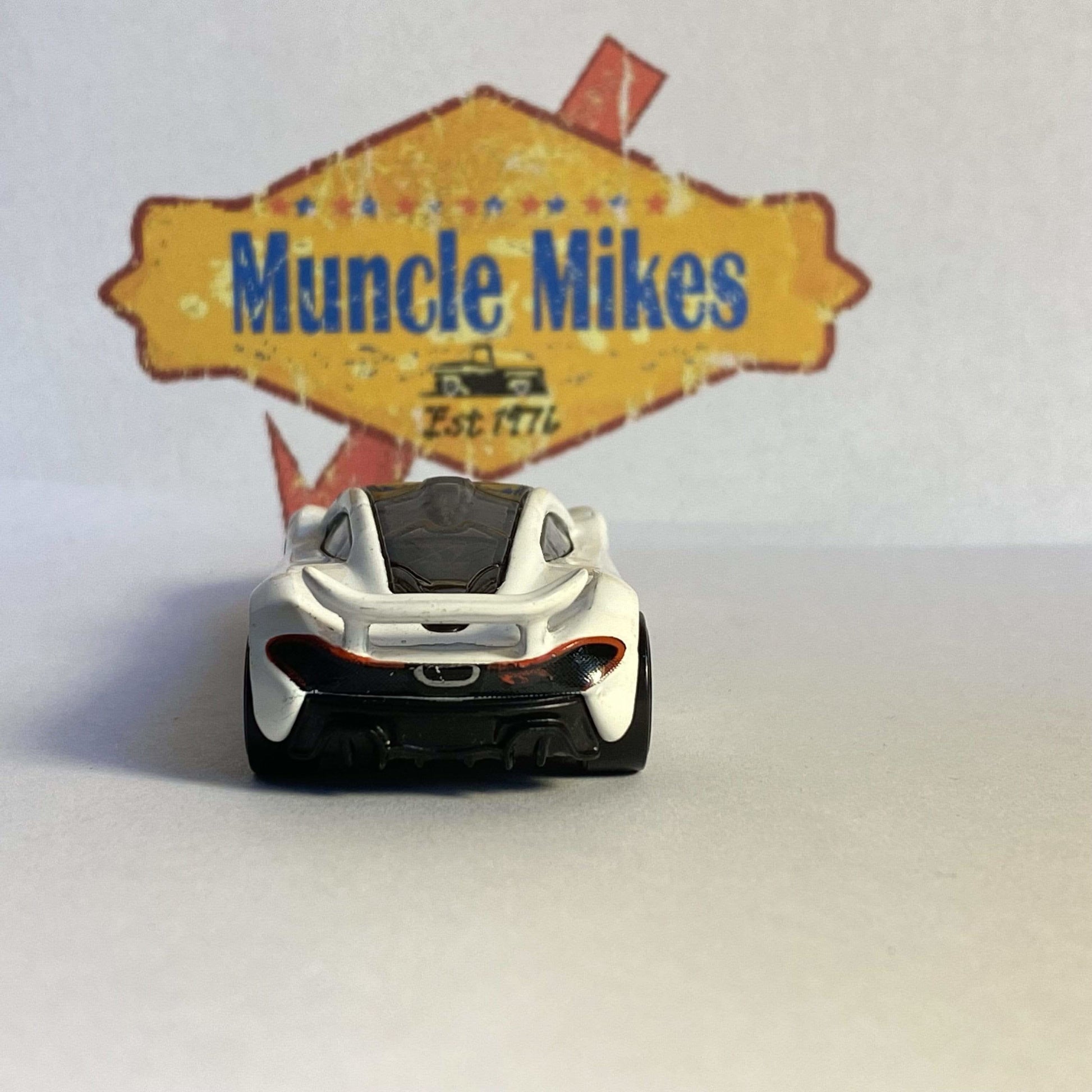 Hot Wheels 170/365 White McLaren P1 HW Exotics 4/10