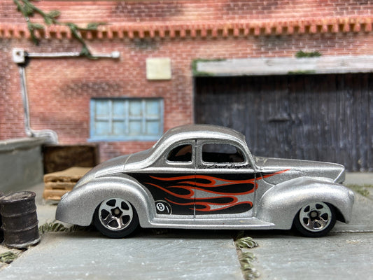 Loose Hot Wheels - 1940 Ford Coupe - Silver with Flames