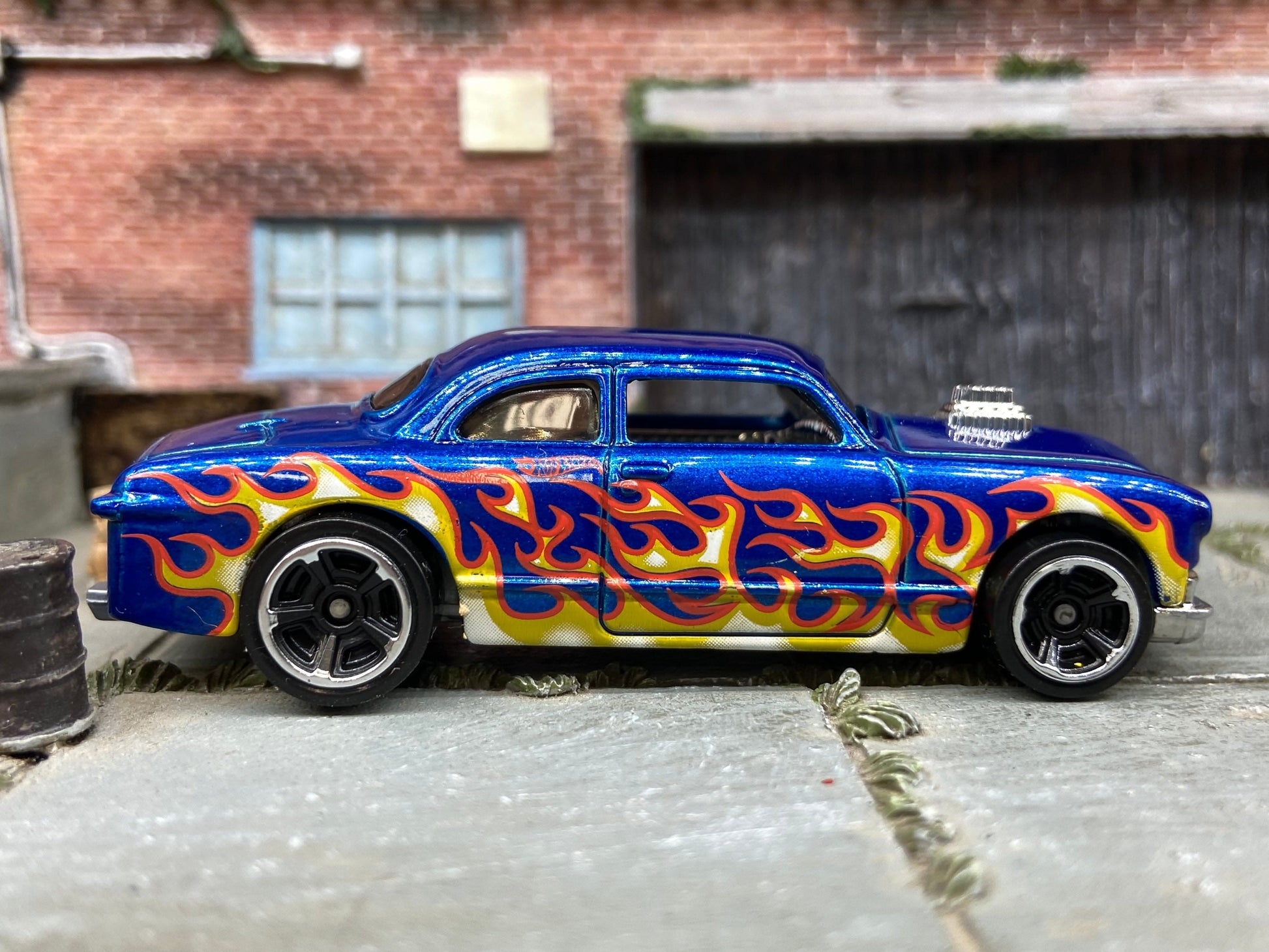 Loose Hot Wheels - 1950 Ford Shoe Box - Dark Blue with Flames