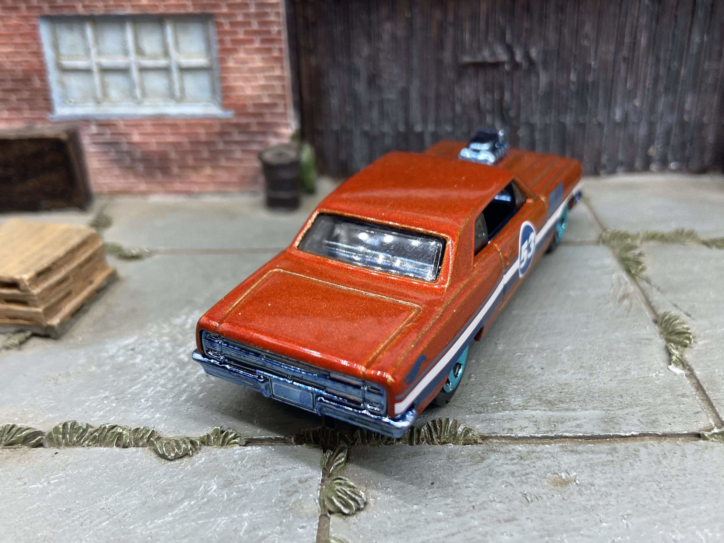 Loose Hot Wheels - 1964 Chevy Chevelle SS - Orange White and Blue #53