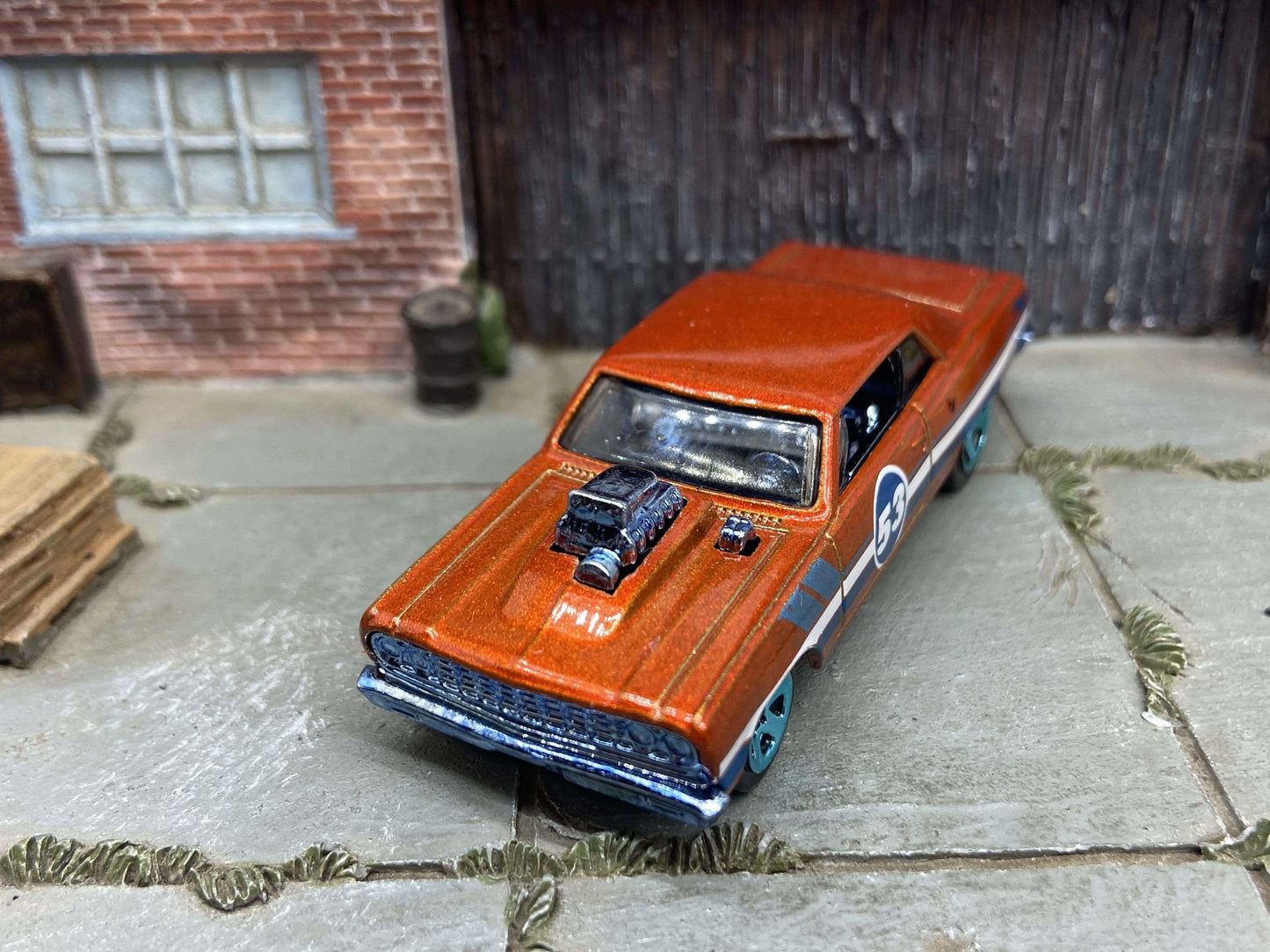 Loose Hot Wheels - 1964 Chevy Chevelle SS - Orange White and Blue #53
