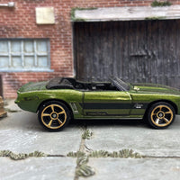 Hot Wheels 1969 Chevy Camaro Convertible In Green and Black