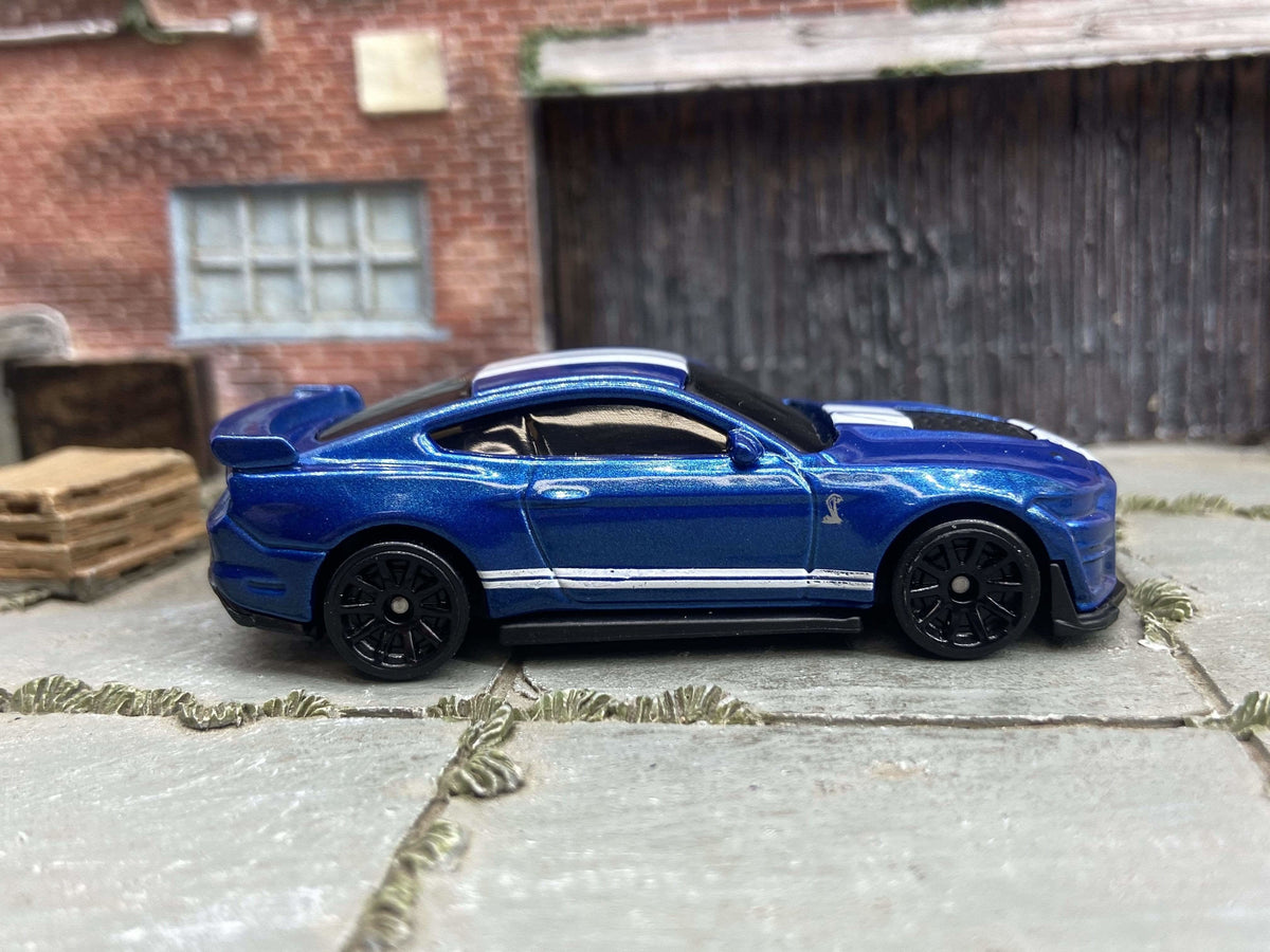 Loose Hot Wheels - 2020 Ford Mustang Shelby GT 500 - Blue and White