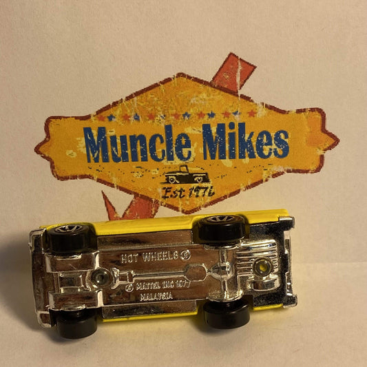 Hot Wheels Malaysia Mattel 1977 Diecast Yellow 1957 Ford T-Bird Thunderbird Car#2