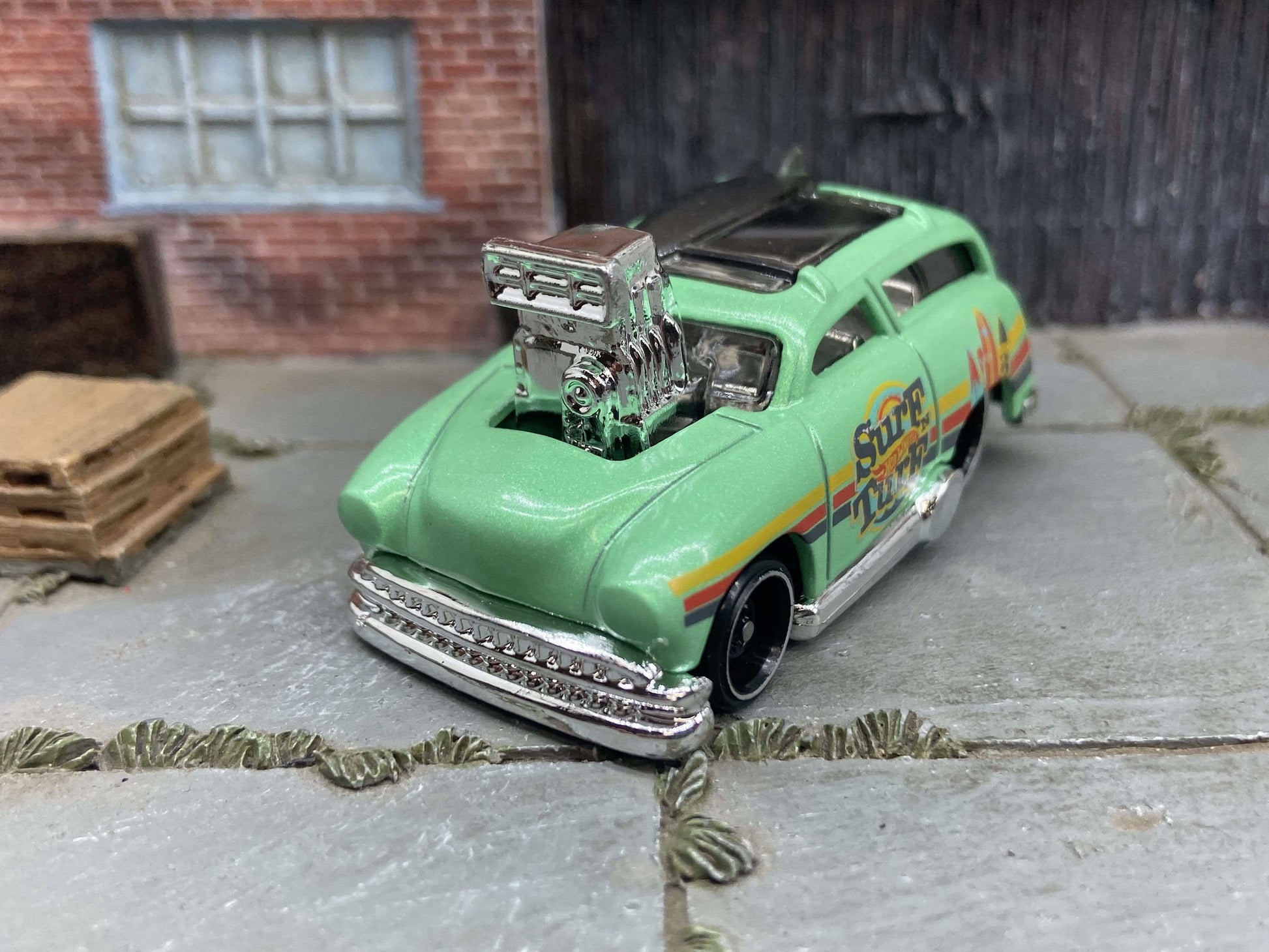 Loose Hot Wheels - Surf'n Turf Surf Wagon - Green