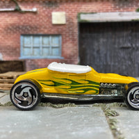 Loose Hot Wheels 1927 Ford T-Bucket Track T Dressed in Yellow with Flames