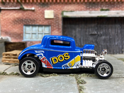 Loose Hot Wheels 1932 Ford Model A 3 Window Dressed in Blue UNO Livery