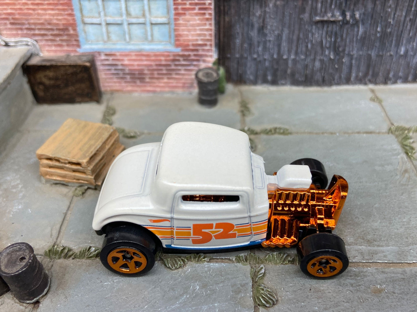 Loose Hot Wheels - 1932 Ford Model A 3 Window - Pearl and Chrome 52nd Anniversary Livery