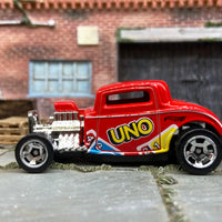 Loose Hot Wheels 1932 Ford Model A 3 Window Dressed in Red UNO Livery