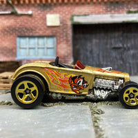 Loose Hot Wheels 1932 Ford Model A "Deuce Roadster" Dressed in Gold Speed Demon Livery