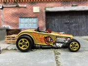 Loose Hot Wheels 1932 Ford Model A "Deuce Roadster" Dressed in Gold Speed Demon Livery