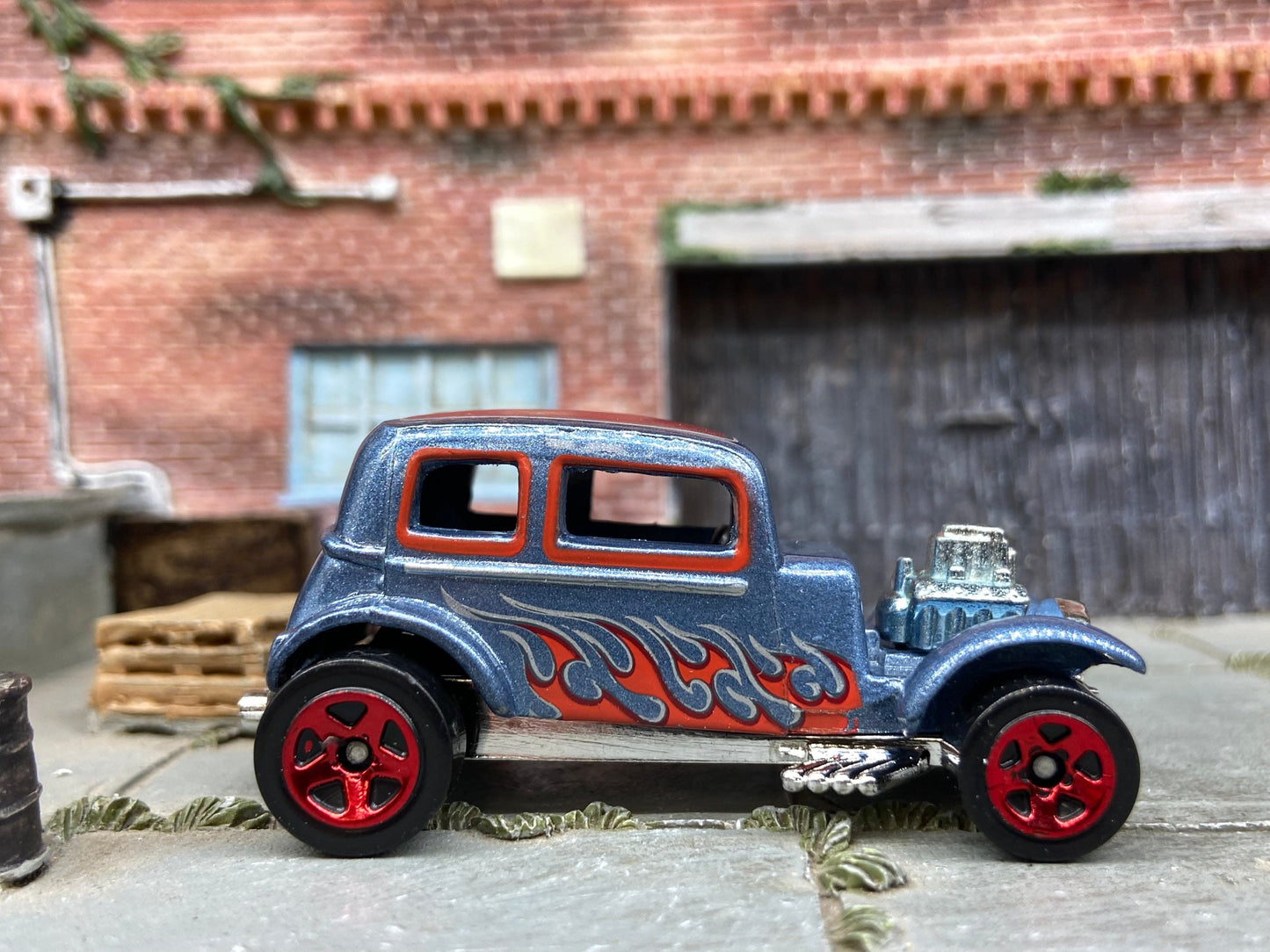 Loose Hot Wheels - 1932 Ford Vicky - Blue with Flames