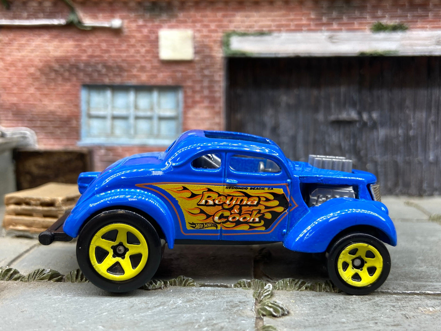 Loose Hot Wheels - 1937 Ford Pass'n Gasser Drag Car - Blue and Orange Reyna & Cook Livery