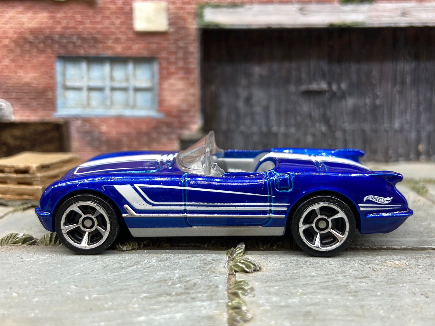 Loose Hot Wheels - 1955 Chevy Corvette - Blue and White