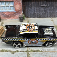 Loose Hot Wheels: 1957 Chevy - Black and Gold Checkered Flag