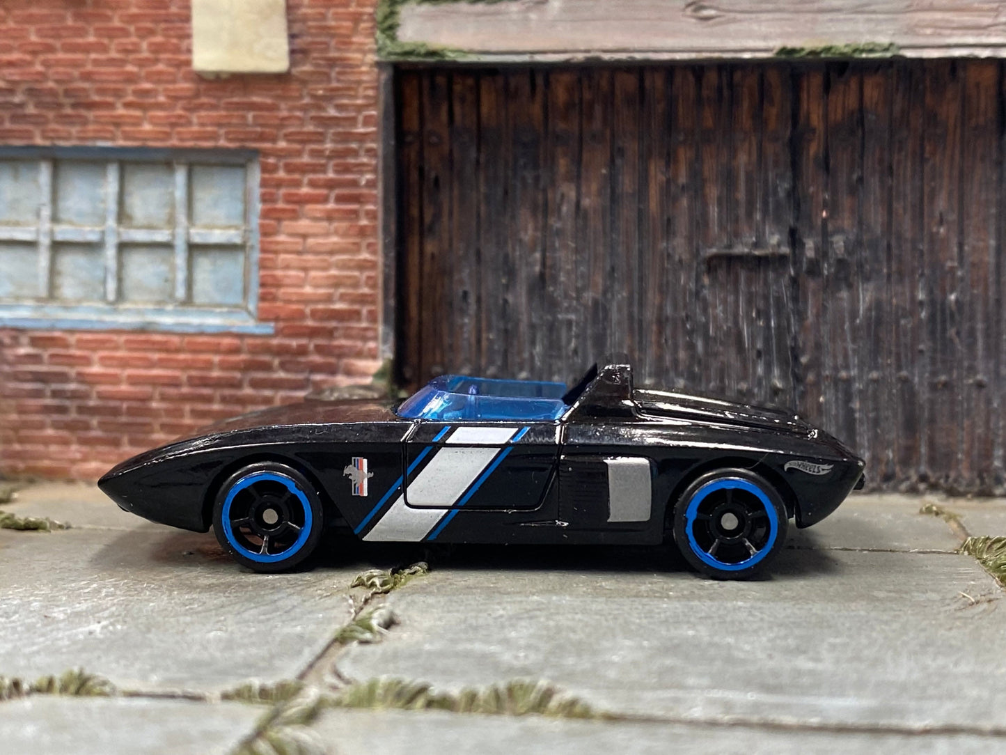 Loose Hot Wheels - 1962 Ford Mustang Concept - Black and White